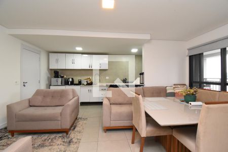 Sala/Cozinha de apartamento à venda com 2 quartos, 75m² em Boa Vista, Curitiba
