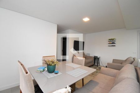 Sala/Cozinha de apartamento à venda com 2 quartos, 75m² em Boa Vista, Curitiba