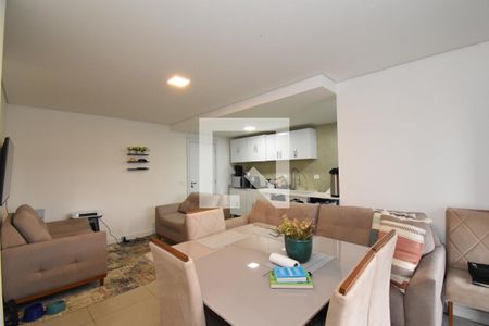 Sala/Cozinha de apartamento à venda com 2 quartos, 75m² em Boa Vista, Curitiba