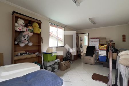 Edícula de casa à venda com 3 quartos, 575m² em Vila Galvão, Guarulhos