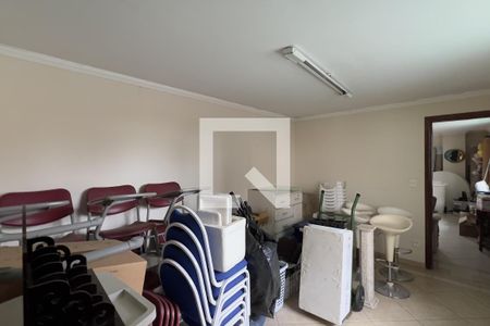 Edícula de casa à venda com 3 quartos, 575m² em Vila Galvão, Guarulhos