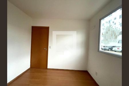 Quarto de apartamento à venda com 2 quartos, 50m² em Canudos, Novo Hamburgo