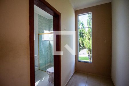 Banheiro da Suíte de casa de condomínio para alugar com 3 quartos, 240m² em Cajuru do Sul, Sorocaba