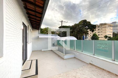 Varanda Entrada de casa para alugar com 5 quartos, 400m² em Serra, Belo Horizonte