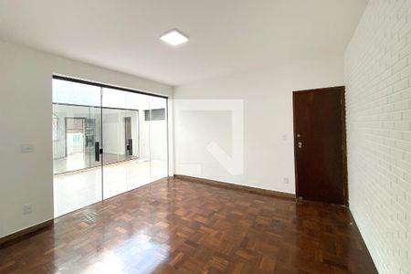 Sala de Estar de casa para alugar com 5 quartos, 400m² em Serra, Belo Horizonte