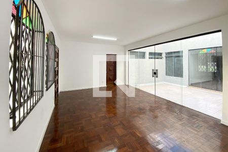 Sala de casa para alugar com 5 quartos, 400m² em Serra, Belo Horizonte