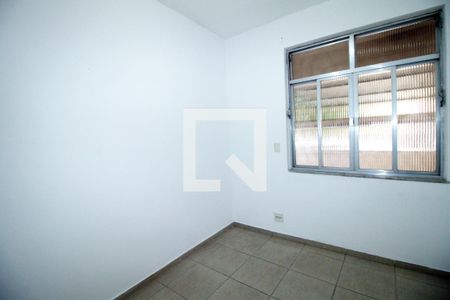 Quarto 1 de casa para alugar com 2 quartos, 60m² em Olaria, Rio de Janeiro
