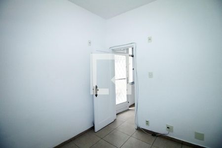 Quarto 1 de casa para alugar com 2 quartos, 60m² em Olaria, Rio de Janeiro