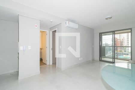Sala de apartamento para alugar com 1 quarto, 53m² em Indianópolis, São Paulo