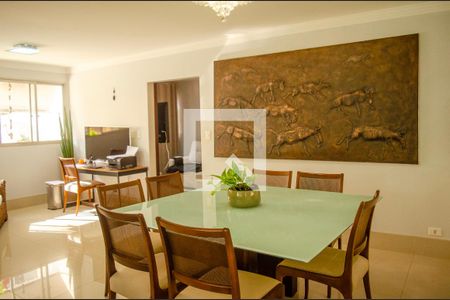 Apartamento à venda com 4 quartos, 220m² em Setor Oeste, Goiânia