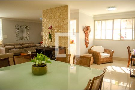 Apartamento à venda com 4 quartos, 220m² em Setor Oeste, Goiânia