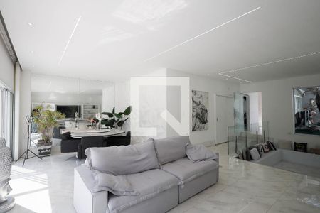 Sala  de casa à venda com 7 quartos, 500m² em Horto Florestal, São Paulo