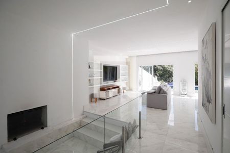 Sala  de casa à venda com 7 quartos, 500m² em Horto Florestal, São Paulo