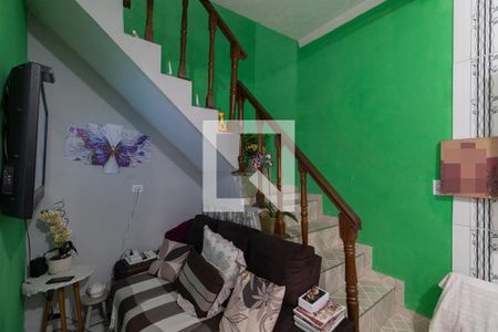 Sala e Cozinha de casa para alugar com 2 quartos, 65m² em Jardim das Oliveiras, São Paulo