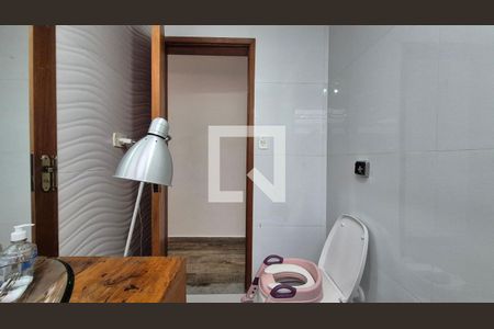 Lavabo de casa à venda com 2 quartos, 226m² em Vila Scarpelli, Santo André