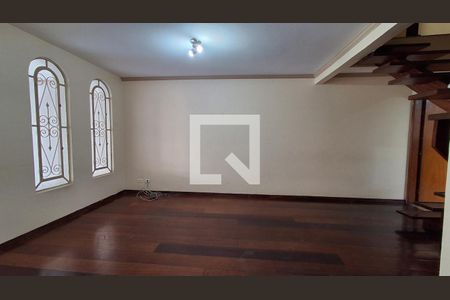 Sala de casa para alugar com 3 quartos, 176m² em Rudge Ramos, São Bernardo do Campo