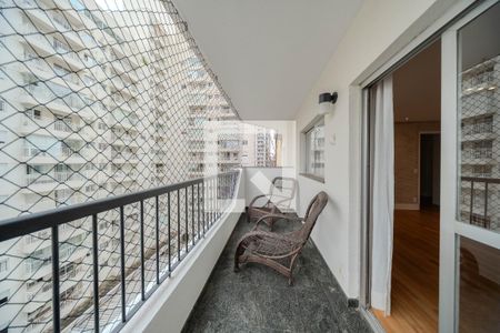 Sacada de apartamento à venda com 4 quartos, 110m² em Bela Vista, São Paulo