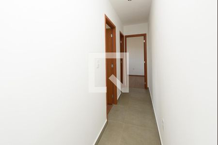 Corredor de apartamento para alugar com 2 quartos, 50m² em Milionários, Belo Horizonte