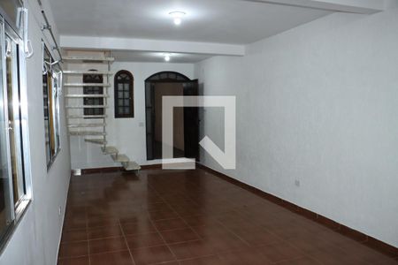 Casa para alugar com 3 quartos, 200m² em Portal da Primavera, Cotia