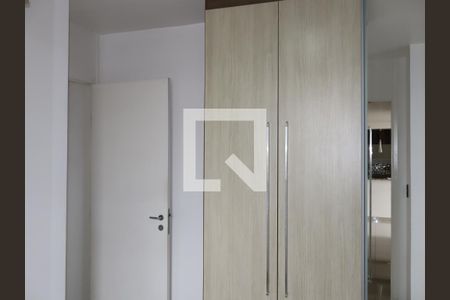 Quarto 1 de apartamento para alugar com 2 quartos, 51m² em Vila Antonieta, São Paulo