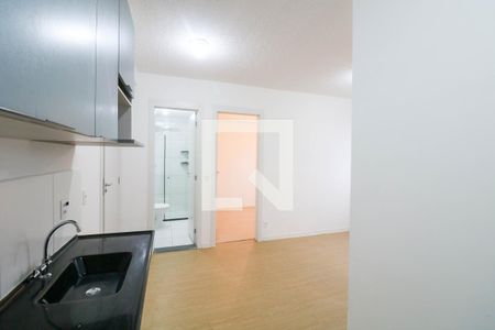 Sala / Cozinha de apartamento para alugar com 2 quartos, 38m² em Jardim São Luís, São Paulo