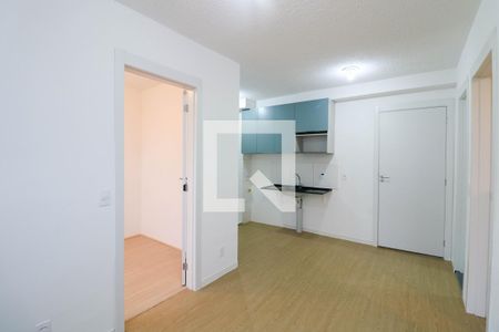 Sala / Cozinha de apartamento para alugar com 2 quartos, 38m² em Jardim São Luís, São Paulo