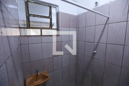 Banheiro de casa para alugar com 1 quarto, 34m² em Vila Itaberaba, São Paulo
