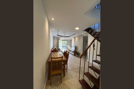 Apartamento para alugar com 4 quartos, 154m² em Nogueira, Petrópolis