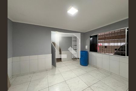 Casa para alugar com 2 quartos, 80m² em Vila Albertina, São Paulo