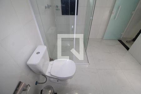 Quarto 1 - Banheiro de casa à venda com 3 quartos, 350m² em Carandiru, São Paulo