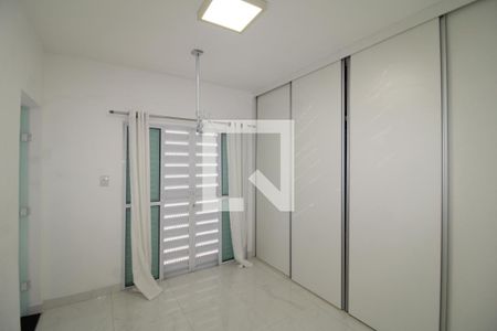 Quarto 1 de casa à venda com 3 quartos, 350m² em Carandiru, São Paulo