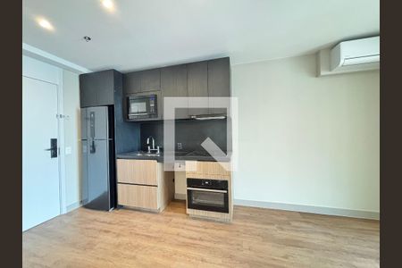 Sala/Cozinha de apartamento para alugar com 1 quarto, 41m² em Indianópolis, São Paulo