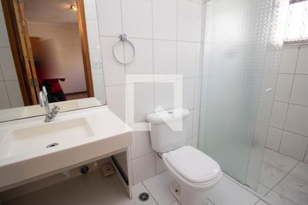 Banheiro da Suíte de casa para alugar com 4 quartos, 240m² em Freguesia do Ó, São Paulo