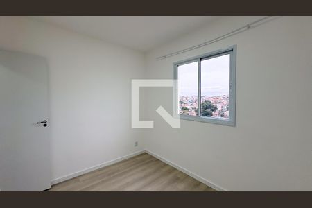 Quarto de apartamento para alugar com 2 quartos, 39m² em Vila Sul Americana, Carapicuíba