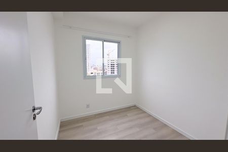 Quarto 2 de apartamento para alugar com 2 quartos, 39m² em Vila Sul Americana, Carapicuíba