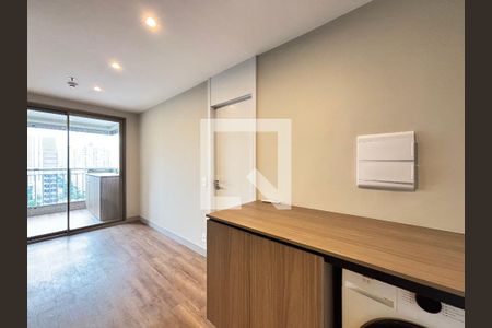 Sala/Cozinha de apartamento para alugar com 1 quarto, 35m² em Indianópolis, São Paulo