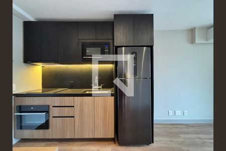 Sala/Cozinha de apartamento para alugar com 1 quarto, 35m² em Indianópolis, São Paulo