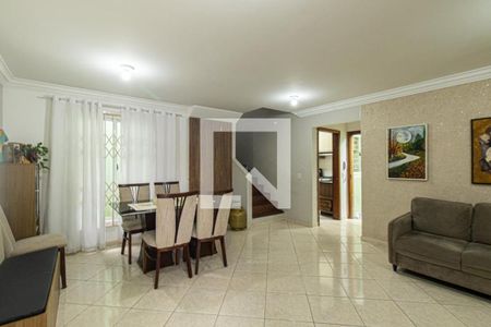 Sala de casa à venda com 3 quartos, 180m² em Lindoia, Curitiba