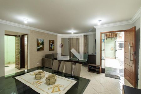 Sala de casa à venda com 3 quartos, 180m² em Lindoia, Curitiba