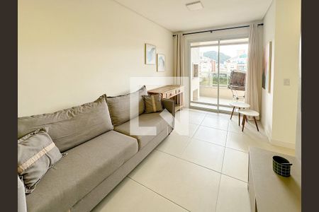 Sala de TV de apartamento para alugar com 3 quartos, 94m² em Ingleses Norte, Florianópolis