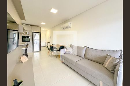 Sala de TV de apartamento para alugar com 3 quartos, 94m² em Ingleses Norte, Florianópolis