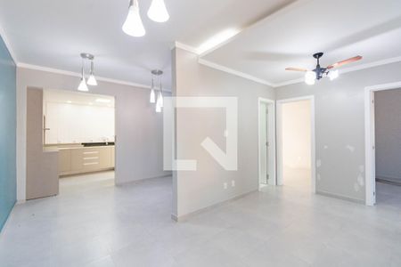 Sala de casa de condomínio à venda com 3 quartos, 112m² em Rio Branco, Canoas