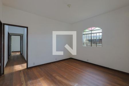 Casa para alugar com 4 quartos, 180m² em Nacional, Contagem