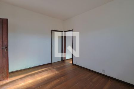 Casa para alugar com 4 quartos, 180m² em Nacional, Contagem