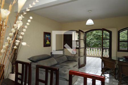 Sala de casa à venda com 3 quartos, 180m² em Parque Savoi City, São Paulo