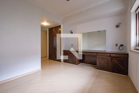 Suíte de casa à venda com 3 quartos, 265m² em Jardim Europa, São Paulo