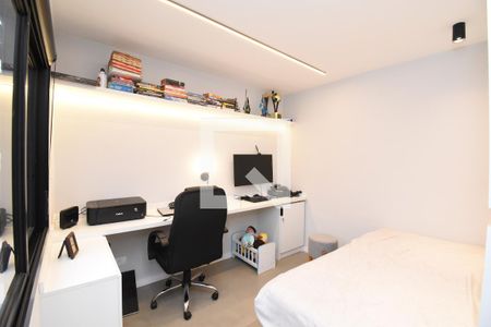Escritório de casa de condomínio para alugar com 3 quartos, 151m² em Santa Cândida, Curitiba
