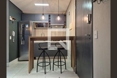 Cozinha de apartamento para alugar com 1 quarto, 27m² em Vila Butantã, São Paulo