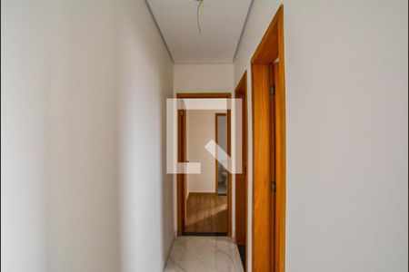 Corredor de apartamento à venda com 2 quartos, 78m² em Jardim das Maravilhas, Santo André