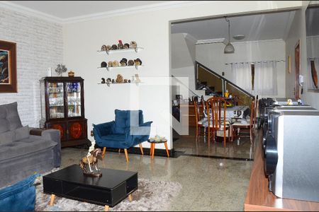 Sala de casa para alugar com 2 quartos, 170m² em Ipê, Belo Horizonte